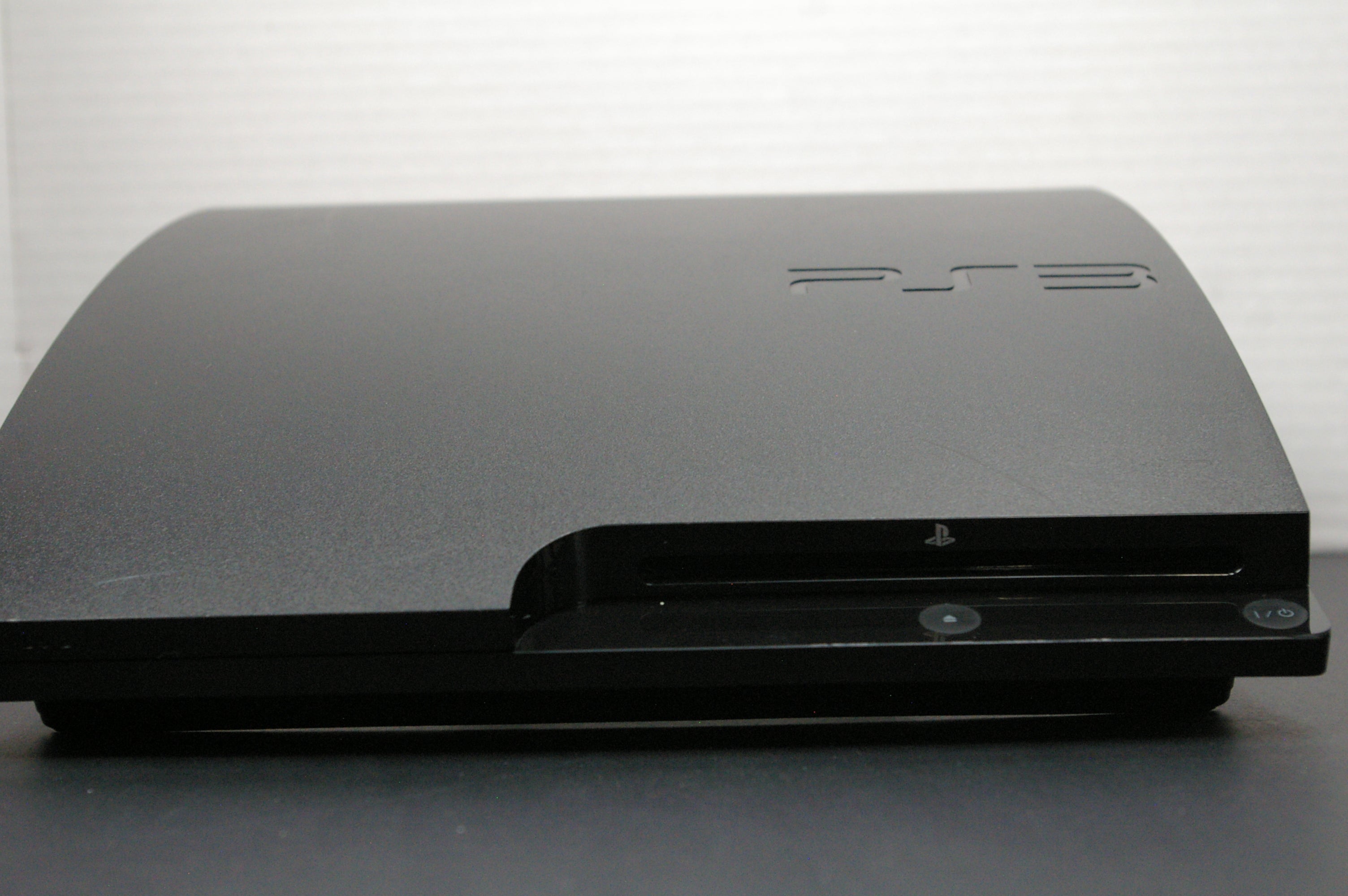 Sony PlayStation 3 Slim Console – 160GB
