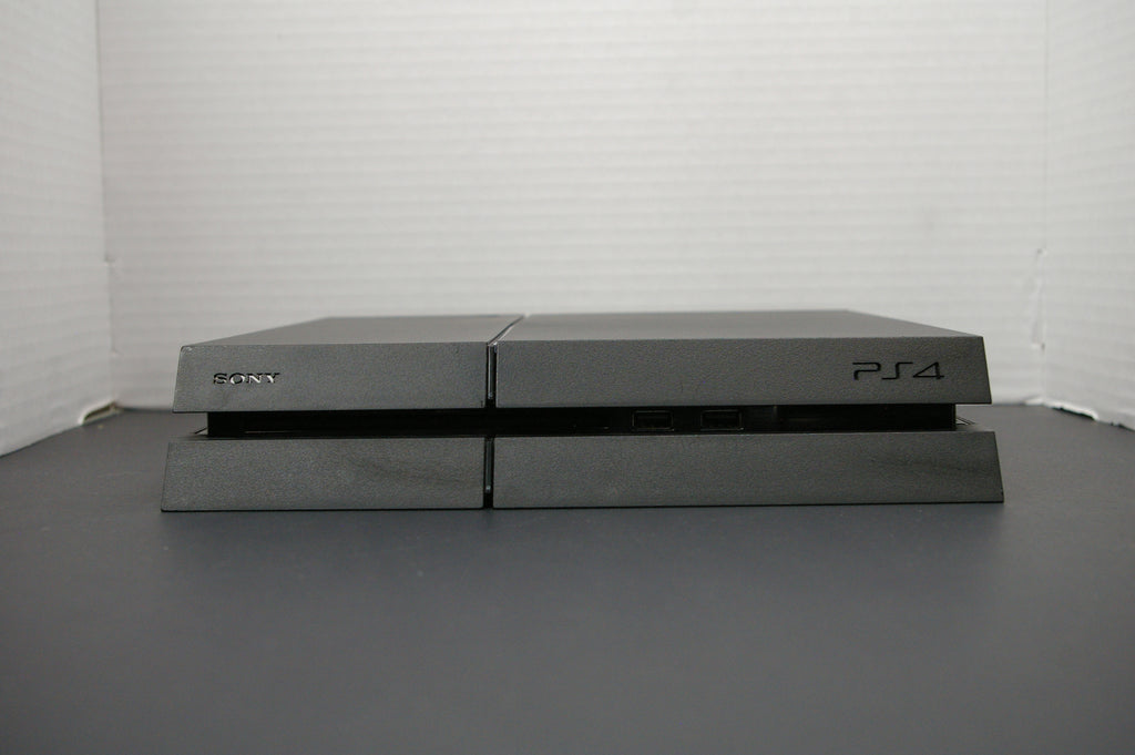 Sony PlayStation 4 Console – 500GB (Excellent Condition)