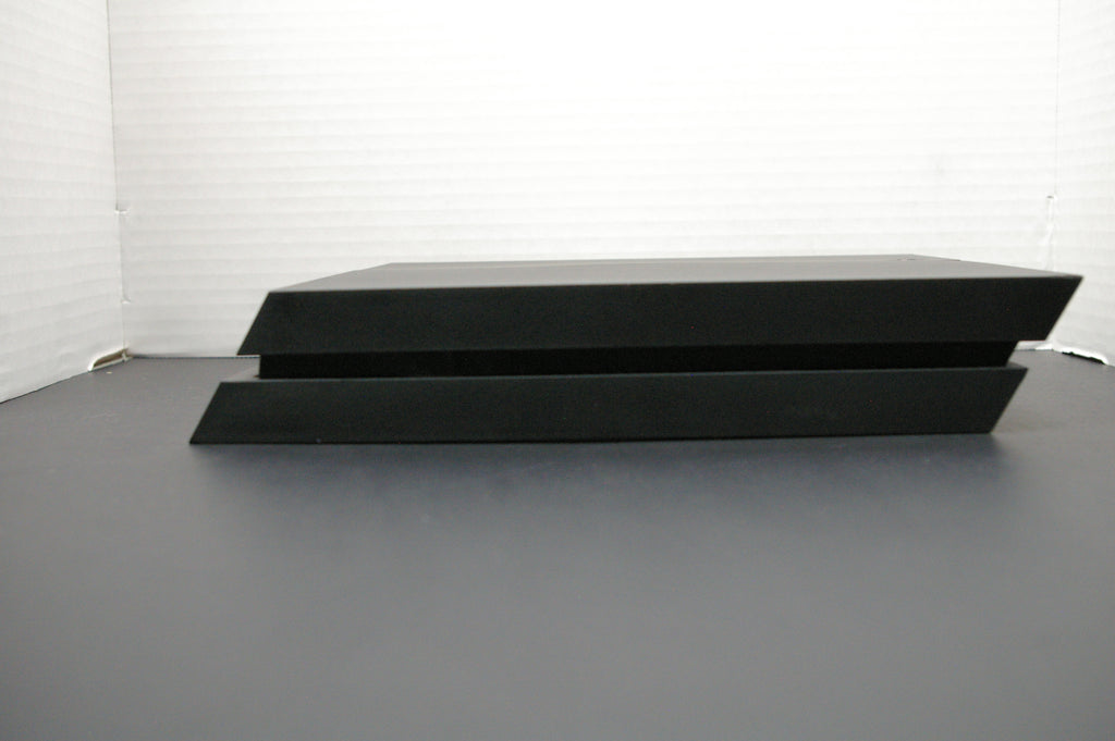 Sony PlayStation 4 Console – 500GB (Excellent Condition)